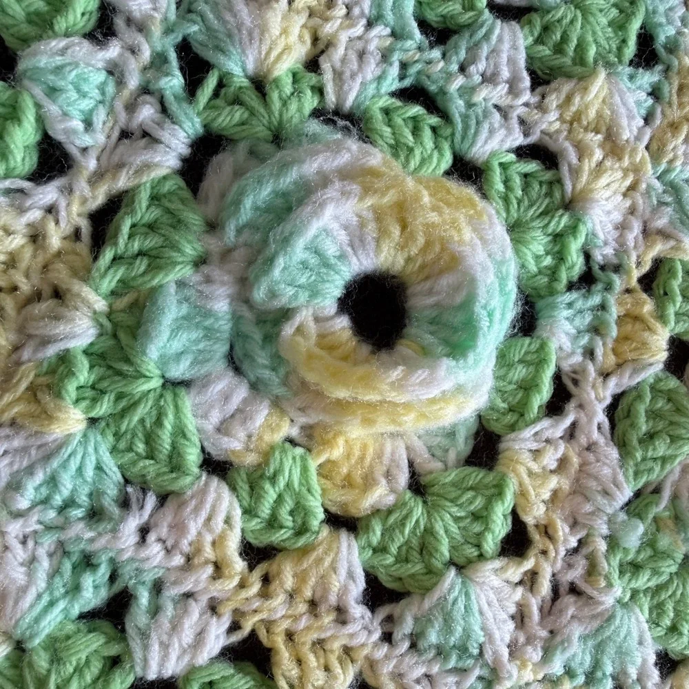 Handmade Crochet Baby Blanket Unisex 41x53 Granny Square 3D Floral Rose Afghan